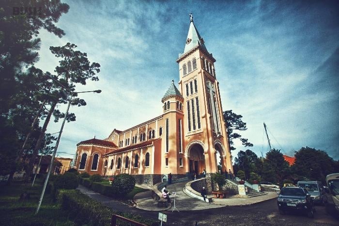 Nhà thờ con gà - điểm dừng chân khi du lịch Đà Lạt