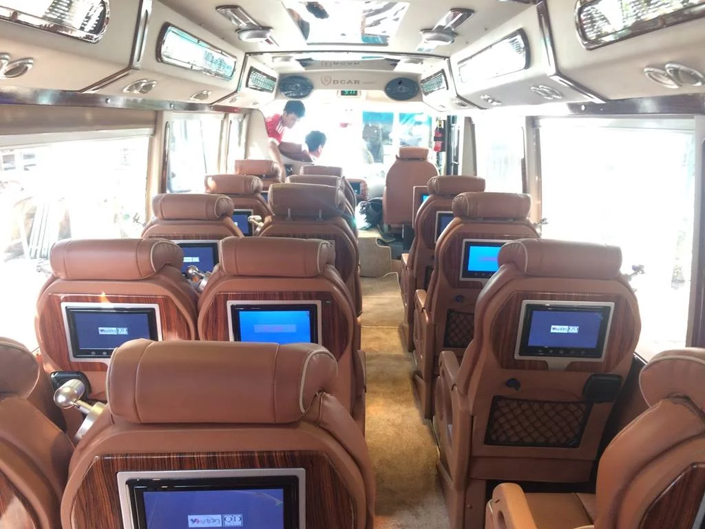 thuê xe limousine tết 2018