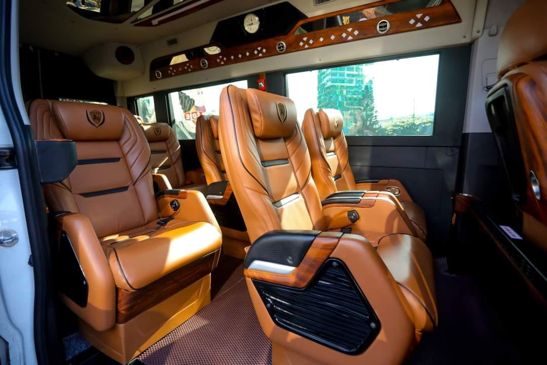 Thuê xe 16 chỗ du lịch cao cấp