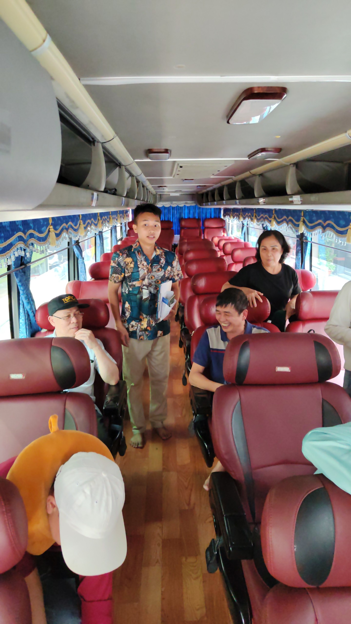 Thái Dương Limousine Bus