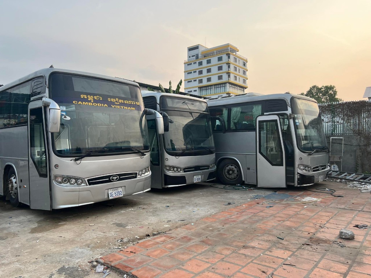 Thái Dương Limousine Bus